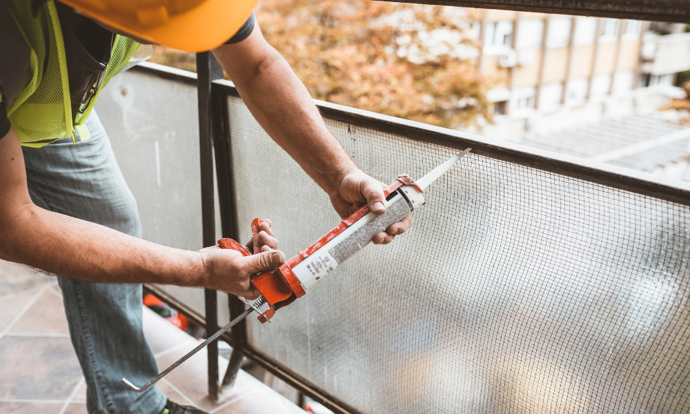 Hochwertige Dichtstoffe erkennen: 5 Merkmale, auf die Profis achten